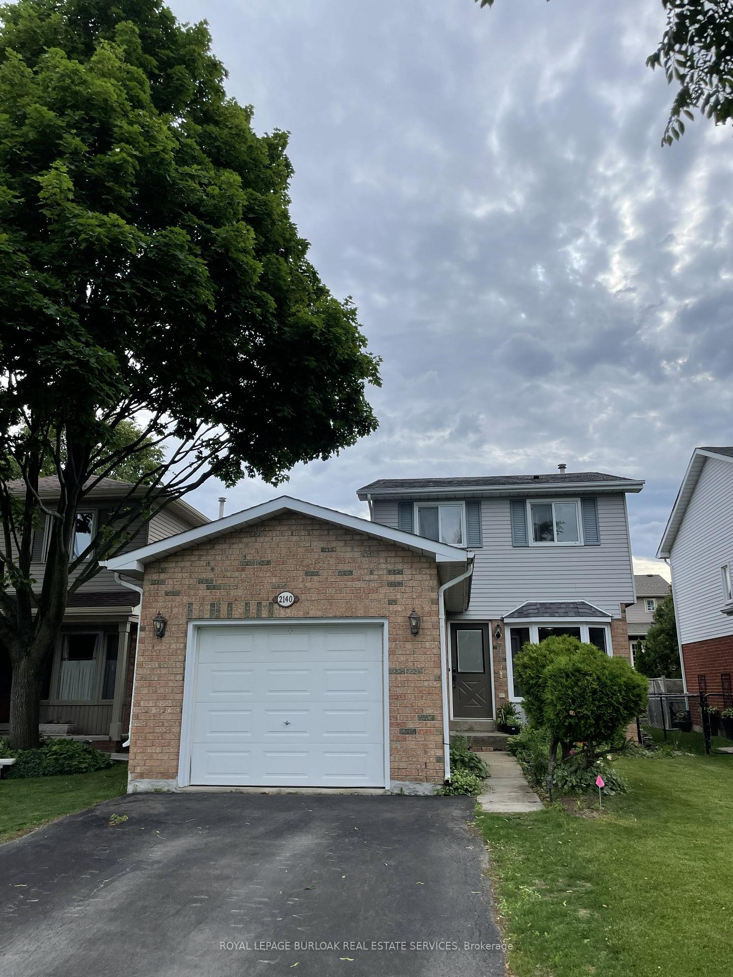 2140 Clipper Crescent, Burlington, ON L7M 2P8