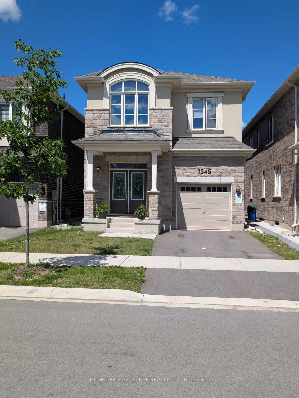 1245 Muskoka Heights, Milton, ON L9E 1Z1