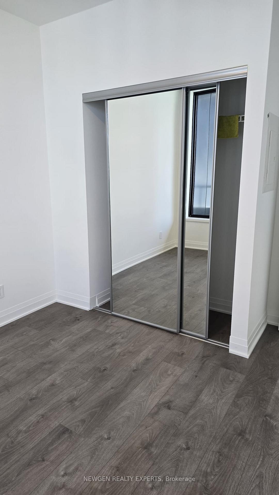 4023 The Exchange N/A 2406, Mississauga, ON L5B 0N4