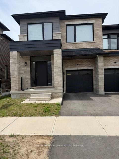 1546 Rose Way, Milton, ON L9E 1V8