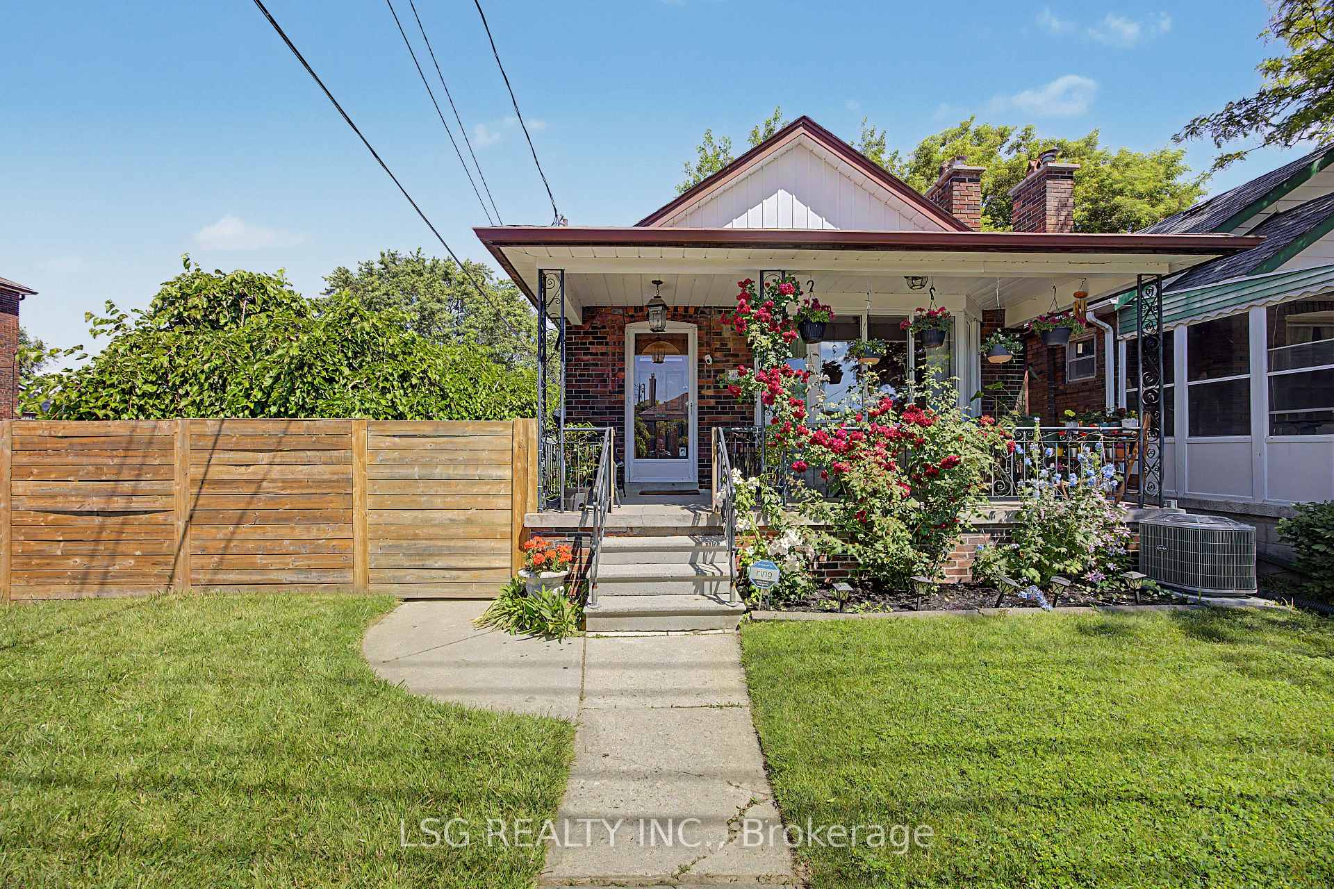 474 Whitmore Avenue, Toronto W04, ON M6E 2N7
