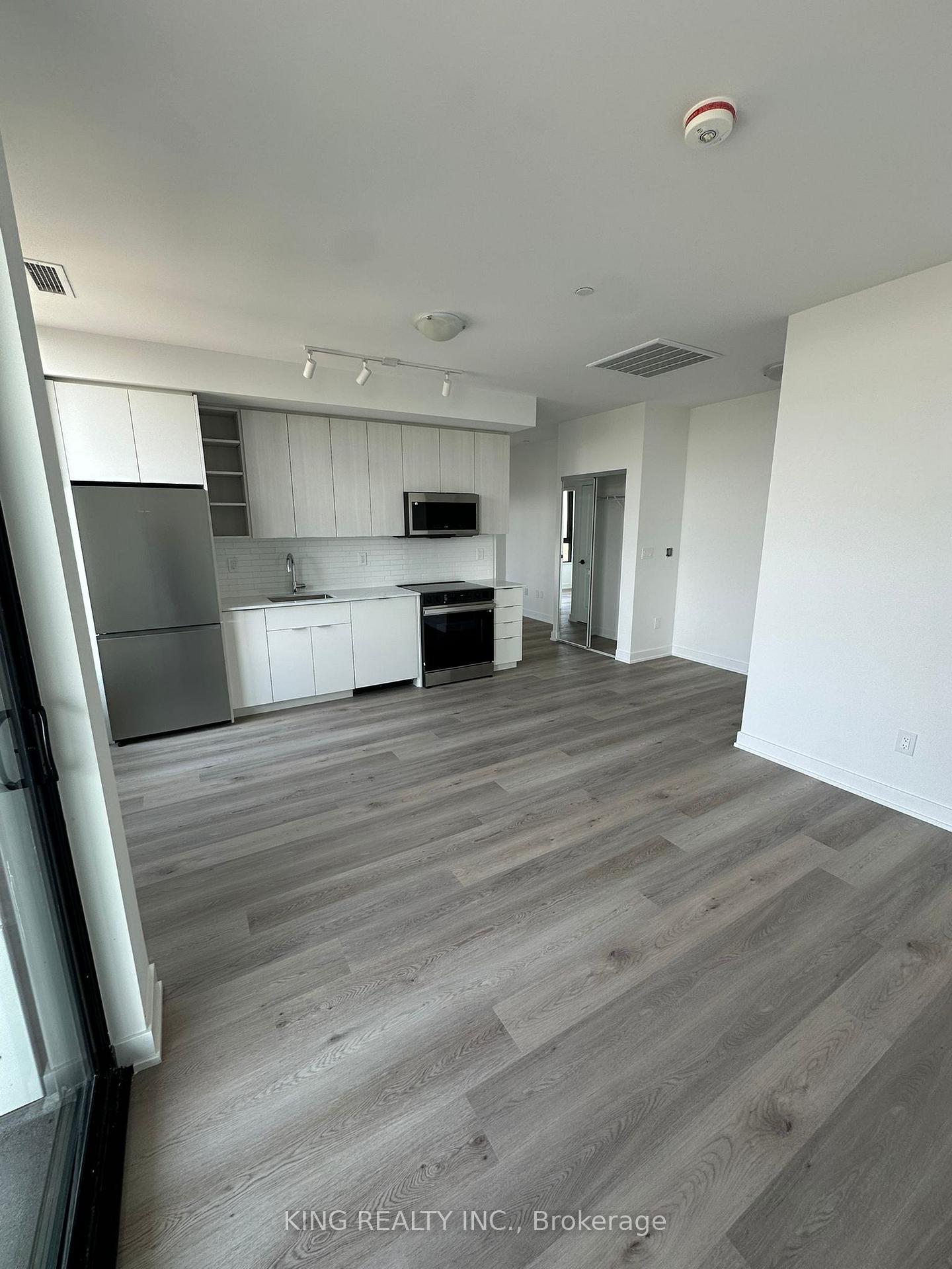 2075 Lakeshore Road 2202, Burlington, ON L7R 1E2