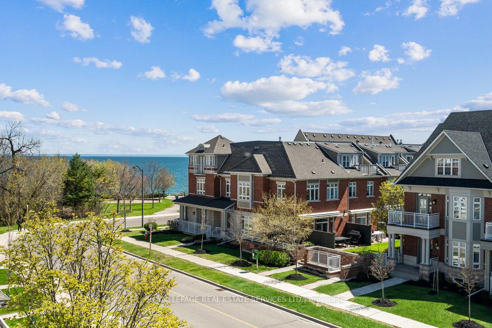 115 St. Lawrence Drive, Mississauga, ON L5G 4V2
