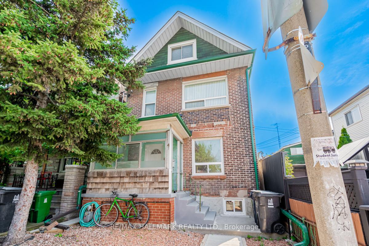 47 Manchester Avenue 2, Toronto W02, ON M6G 1V4