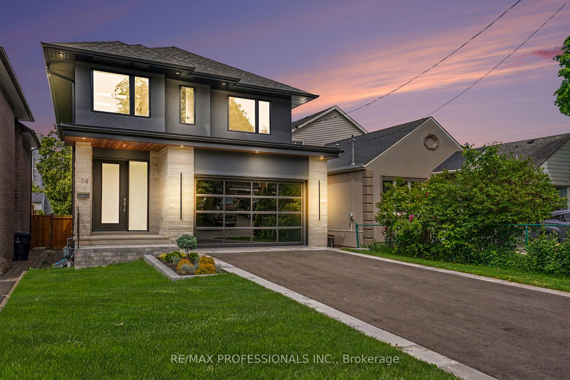 14 Kentroyal Drive, Toronto W09, ON M9P 2M8