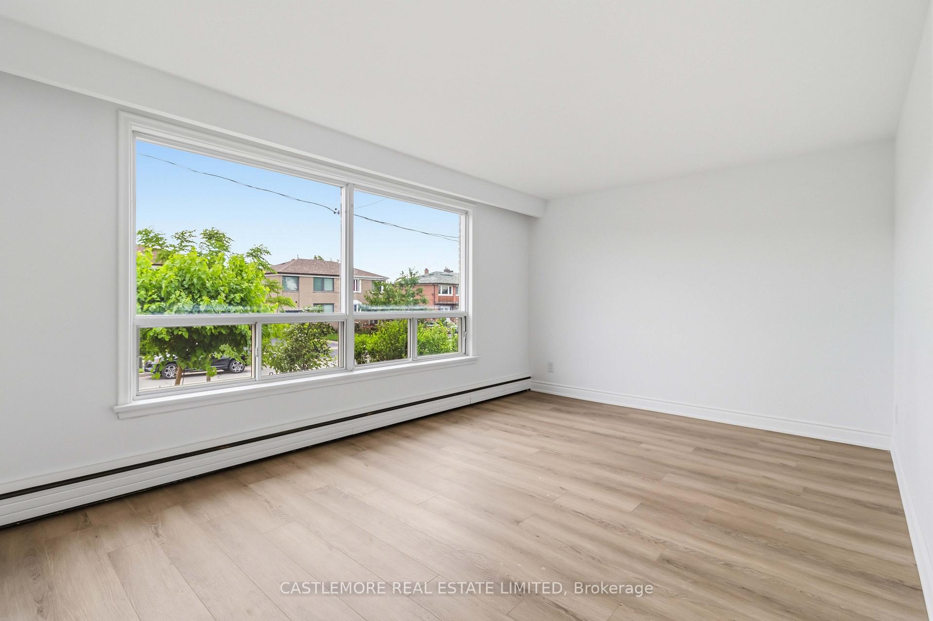 9 allenby Avenue, Toronto W10 — photo 5 of 5
