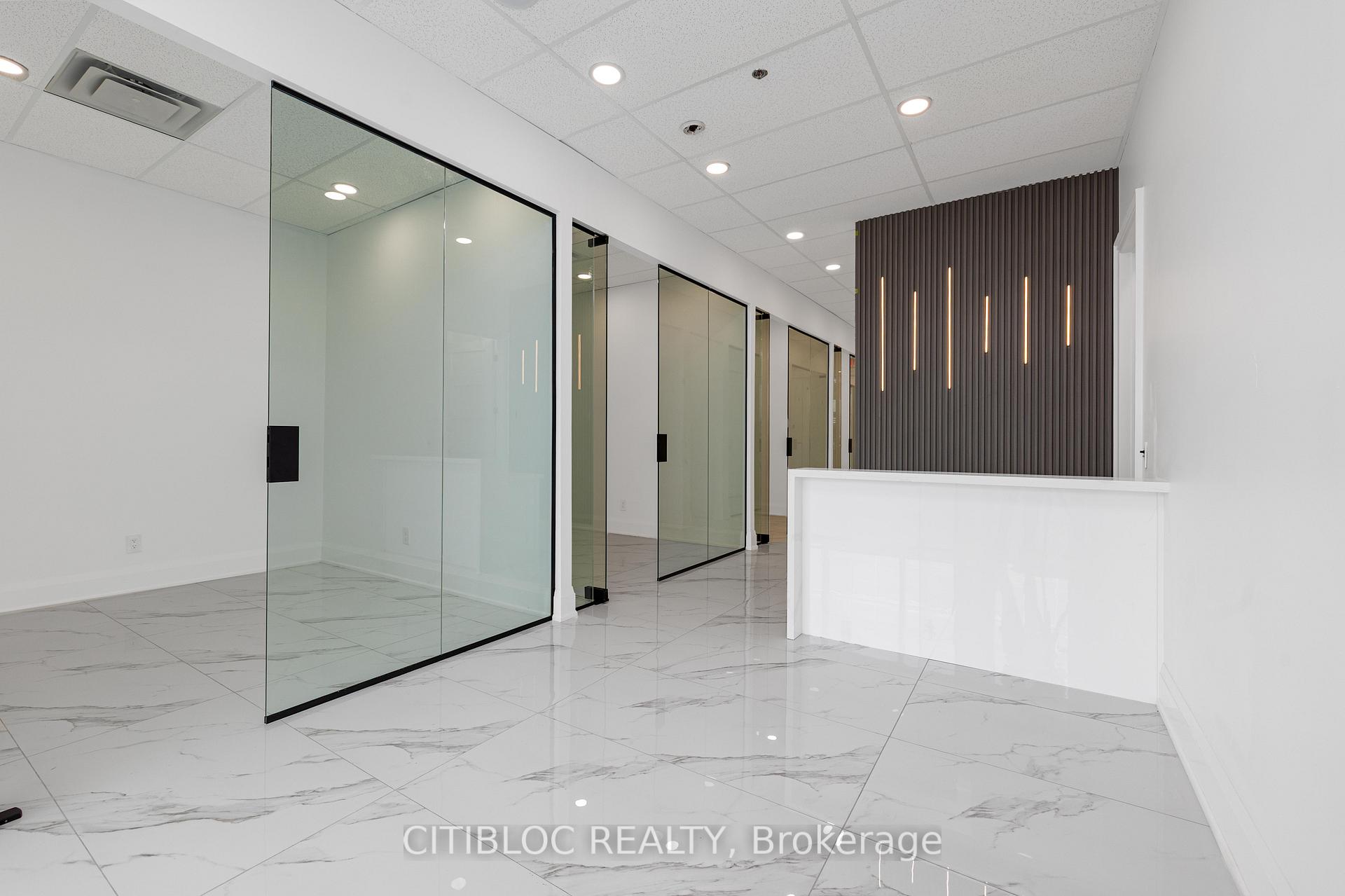 7003 Steeles Avenue W 12, Toronto W10 — photo 4 of 5