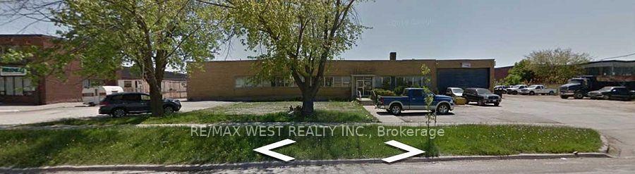 43 Recine Road S, Toronto W10 — photo 2 of 3
