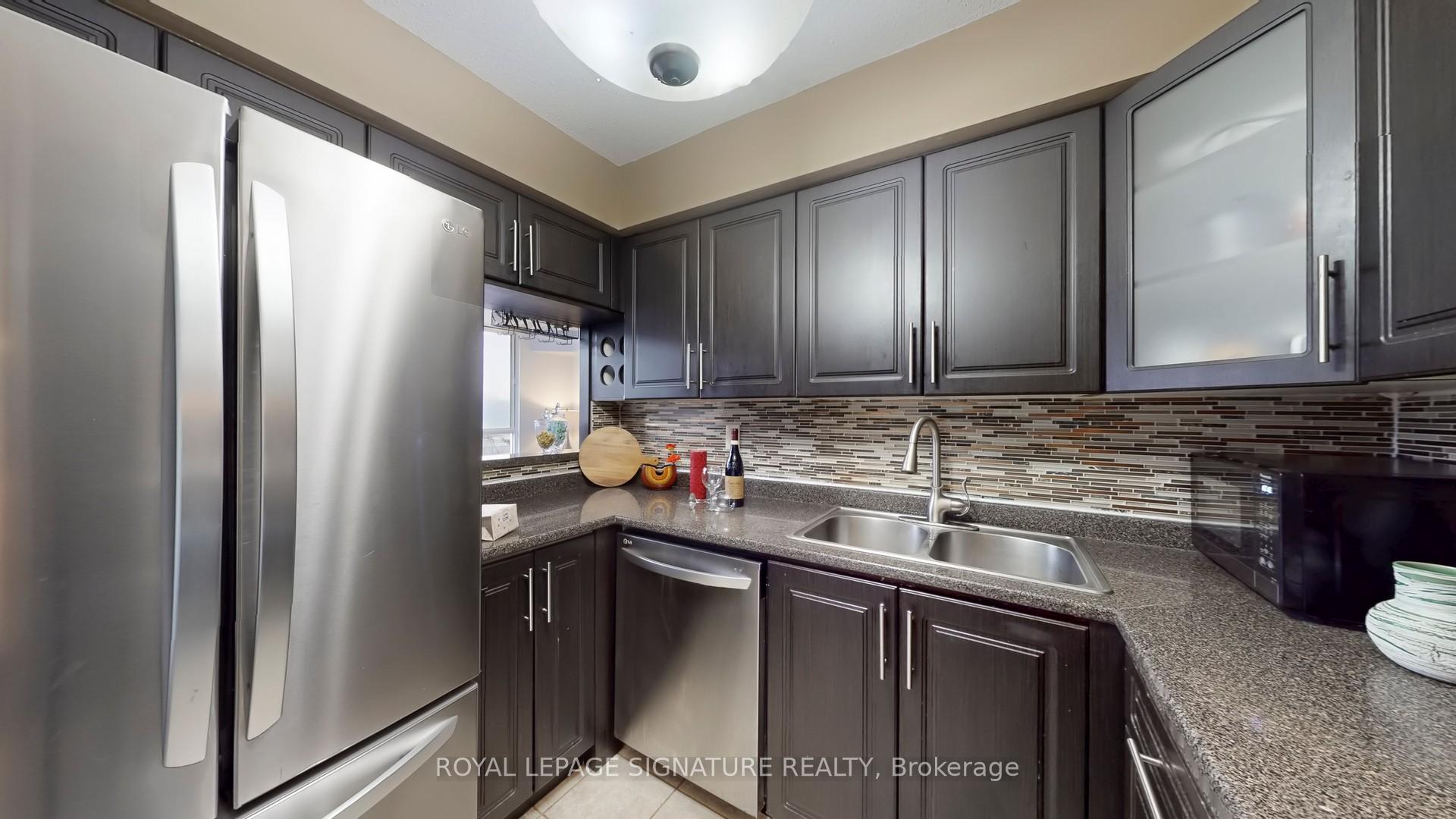 2901 Kipling Avenue 307, Toronto W10 — photo 5 of 5