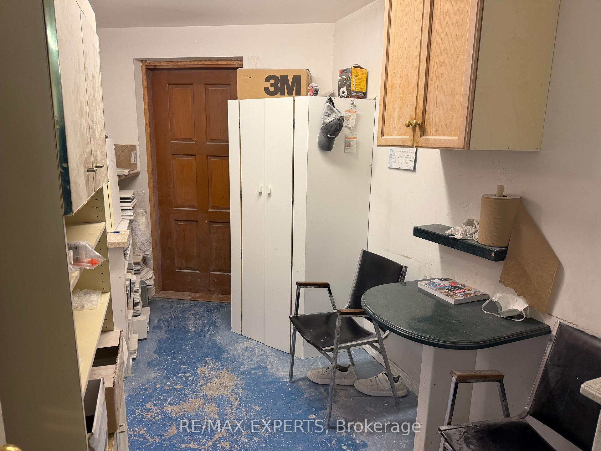 32 Goodmark Place 5, Toronto W10 — photo 4 of 5