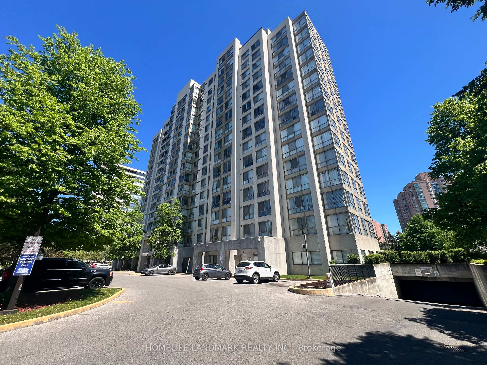 2901 Kipling Avenue 1203, Toronto W10 — photo 3 of 5