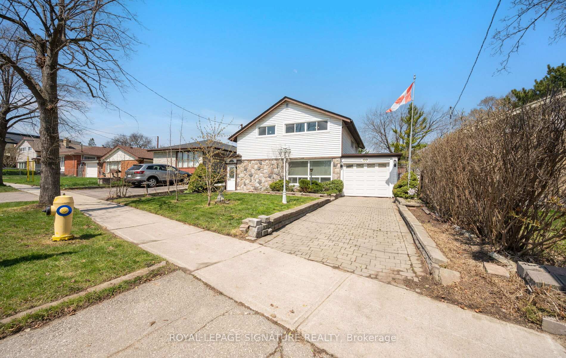 60 Hinton Road, Toronto W10 — photo 3 of 5