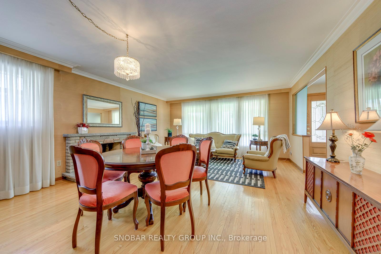 26 Annabelle Drive, Toronto W10 — photo 5 of 5