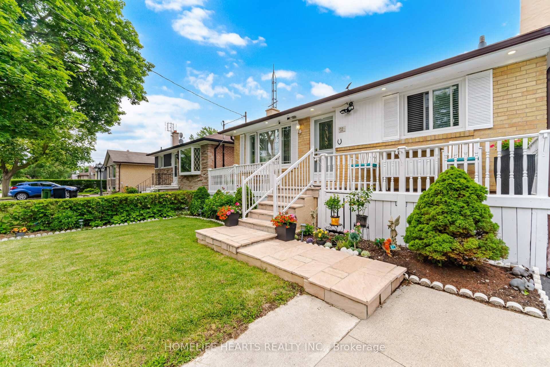 32 Jansusie Road, Toronto, ON M9W 4V5 — Toronto W10, Ontario