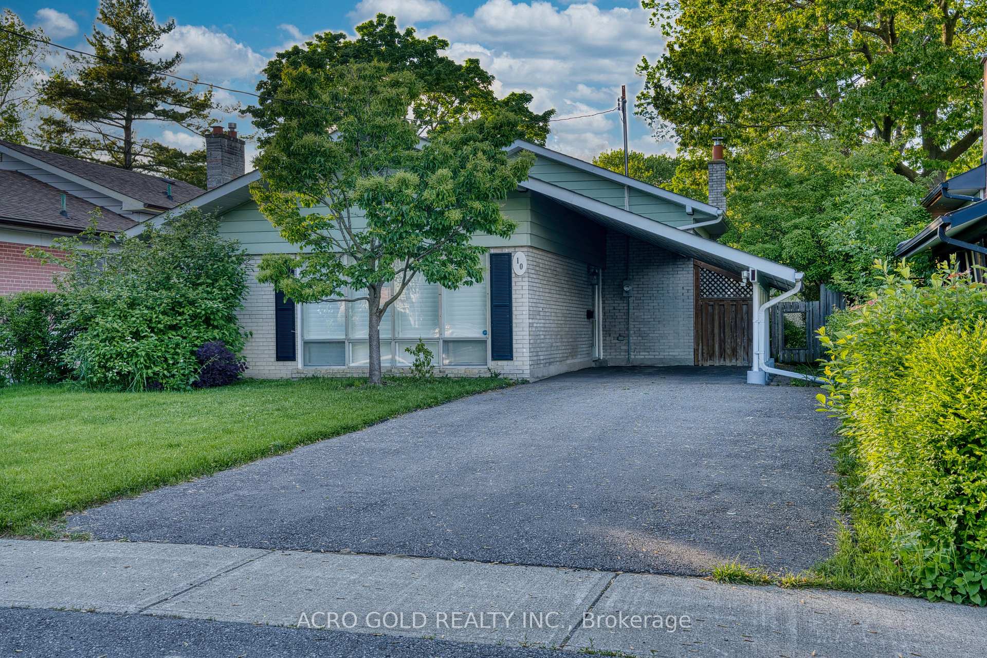 10 Kennebec Crescent, Toronto, ON M9W 2R7 — Toronto W10, Ontario