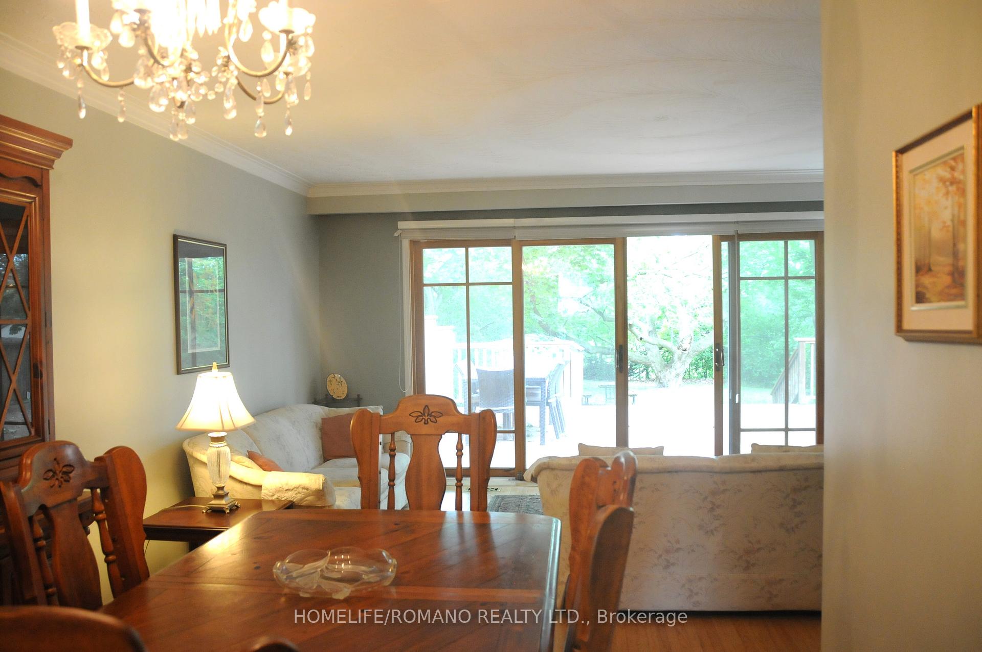 65 Moon Valley Drive, Toronto W10 — photo 5 of 5