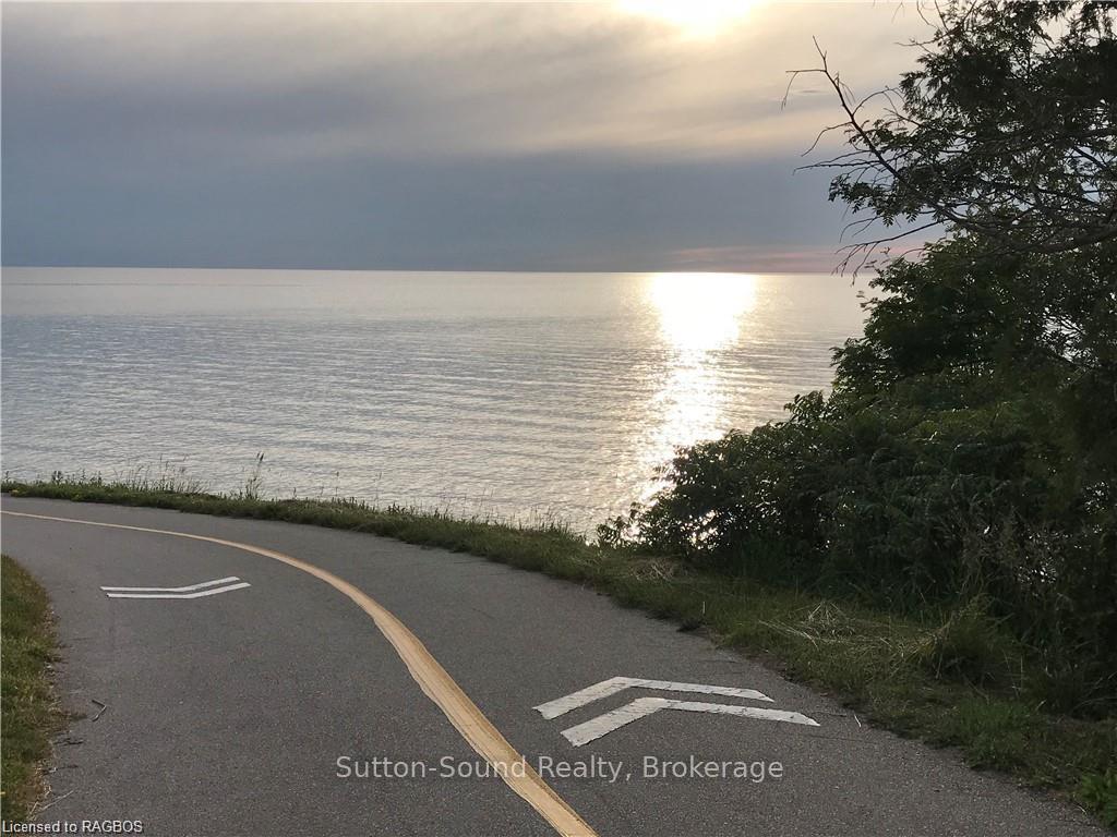 LOT 2 FINAL PLAN 3M 268 N/A, Saugeen Shores — photo 3 of 5