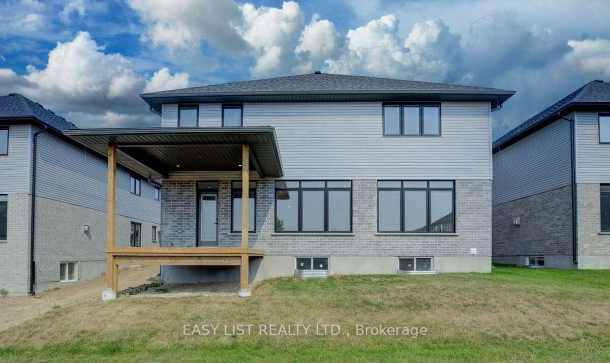 61 Bricker Avenue, Centre Wellington — photo 4 of 5