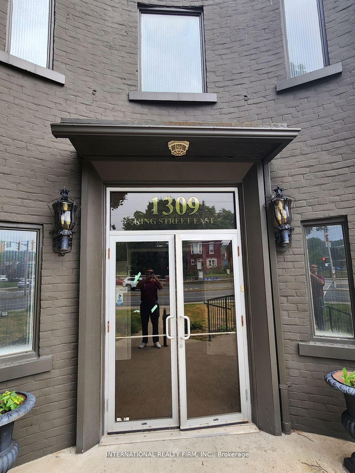 residential Property Image no.1