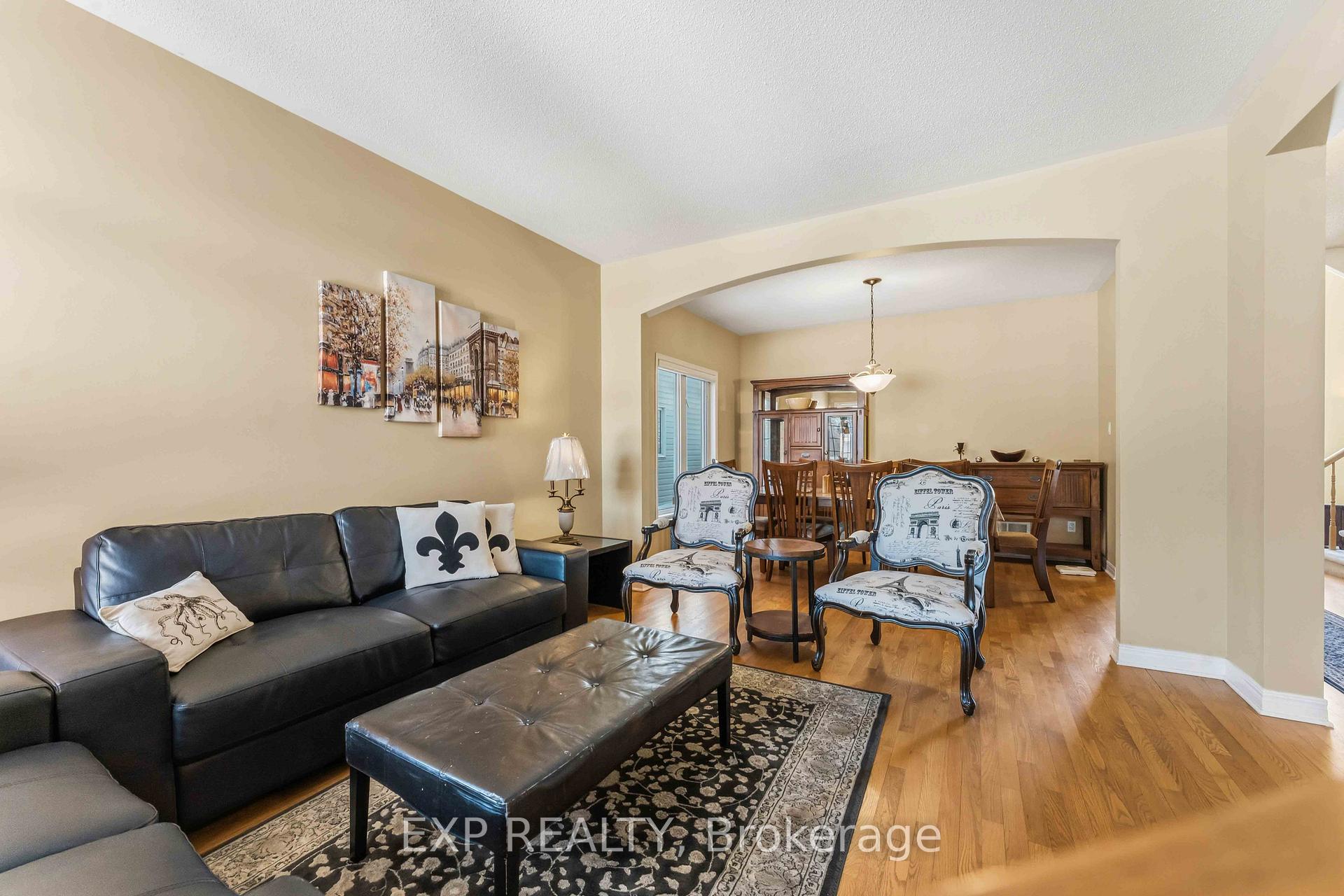 118 Finn Court, Hunt Club - South Keys and Area — photo 4 of 5