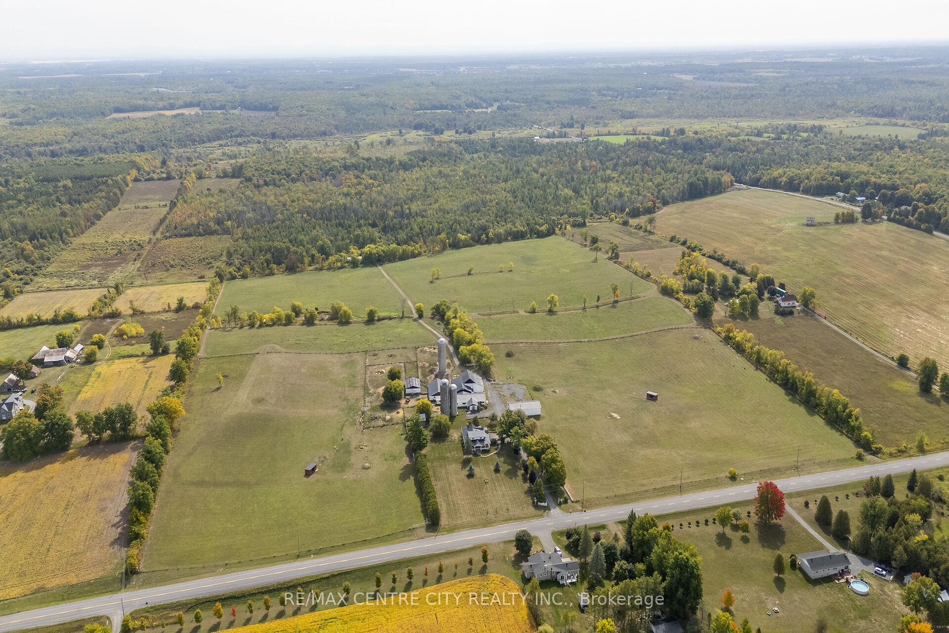 19152 County Rd 25 Road, South Glengarry — photo 2 of 5