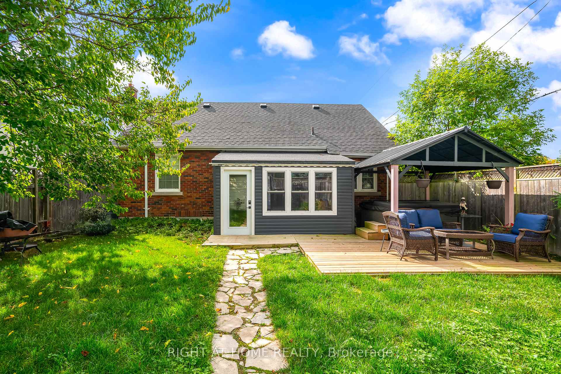 residential Property Image no.1