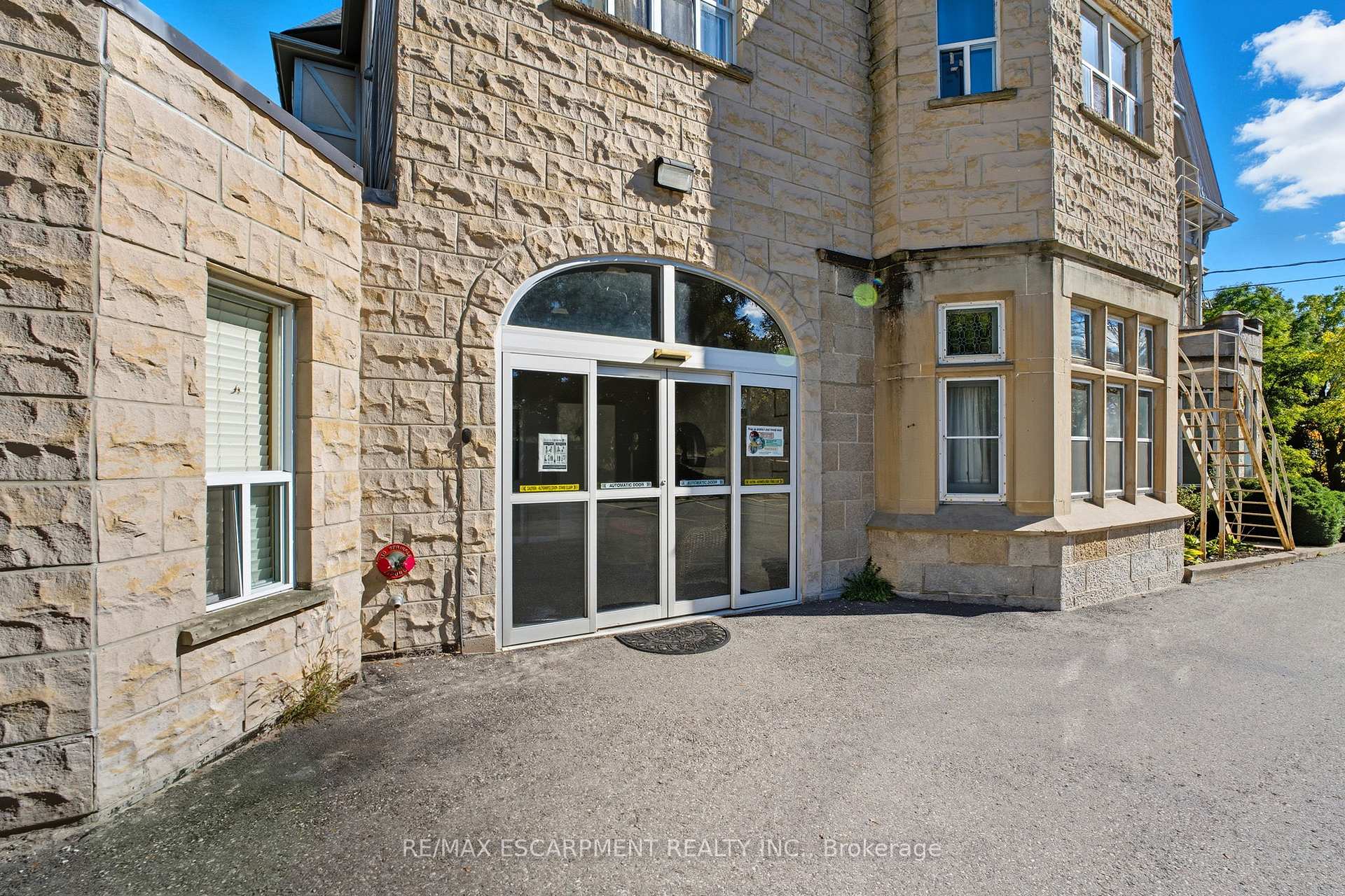 residential Property Image no.1