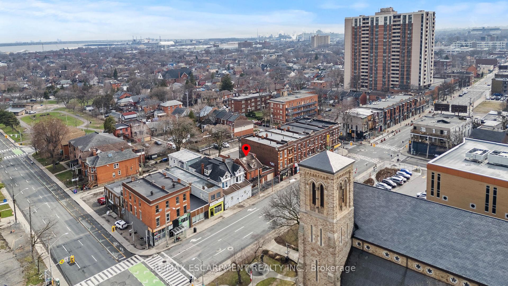 residential Property Image no.1