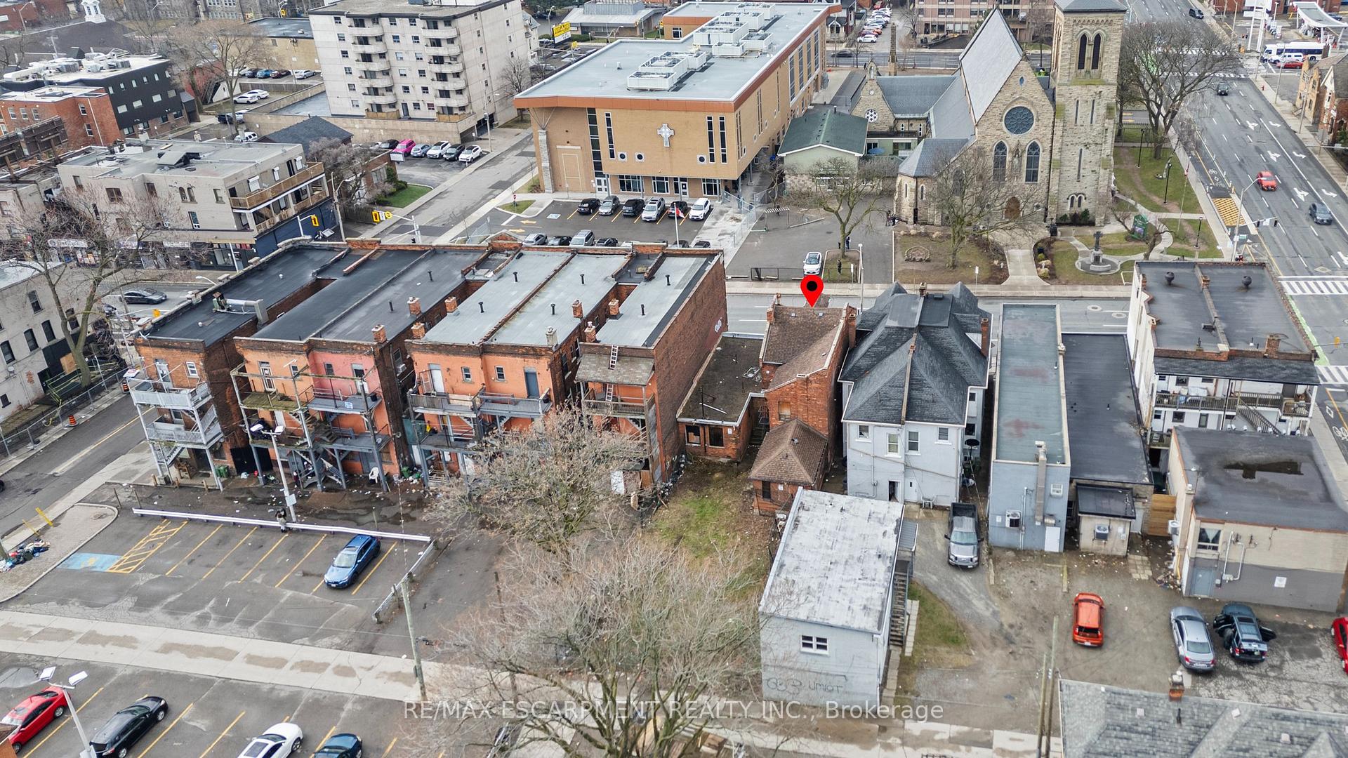 residential Property Image no.1