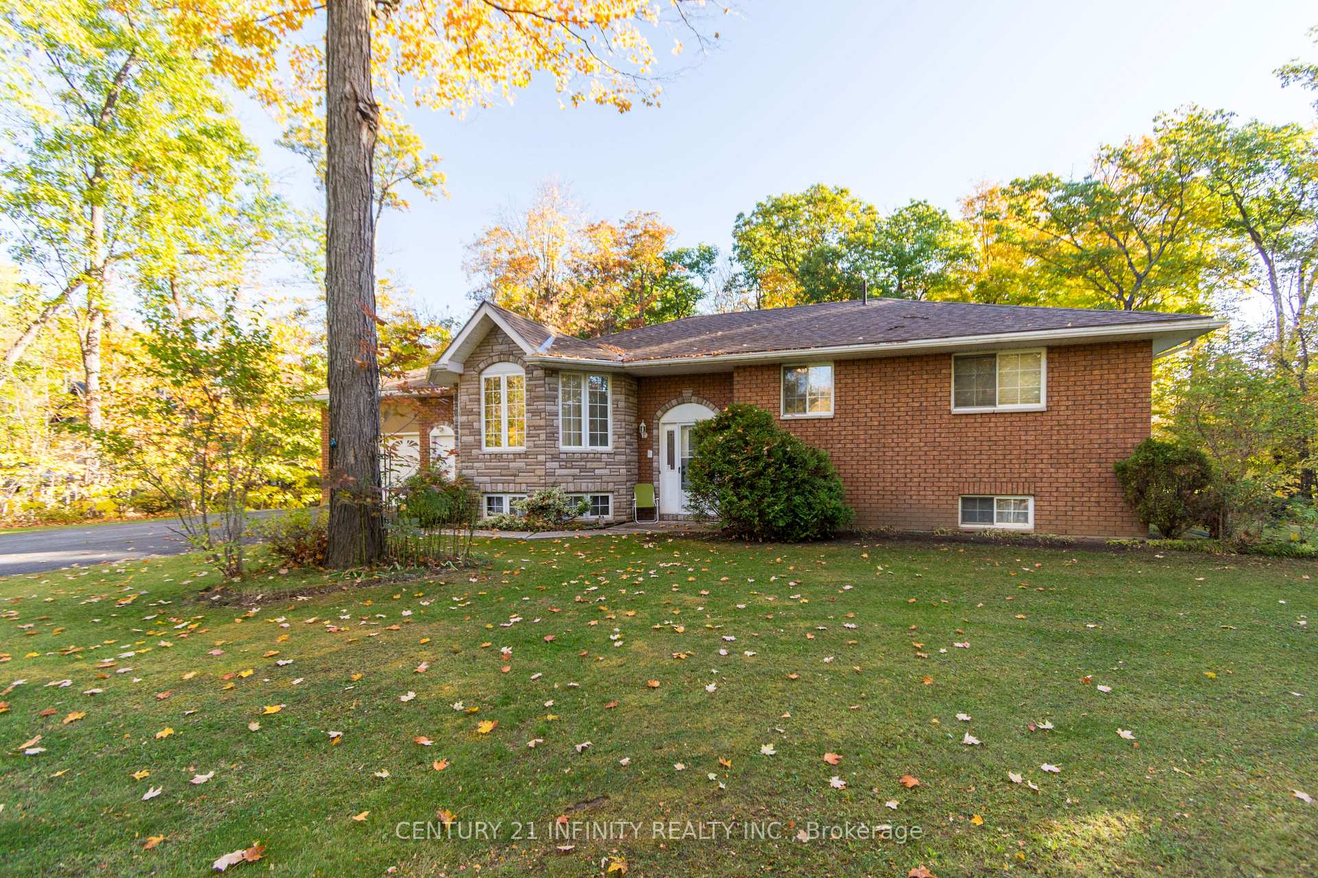 37 Riverside Drive, Trent Hills — photo 3 of 5