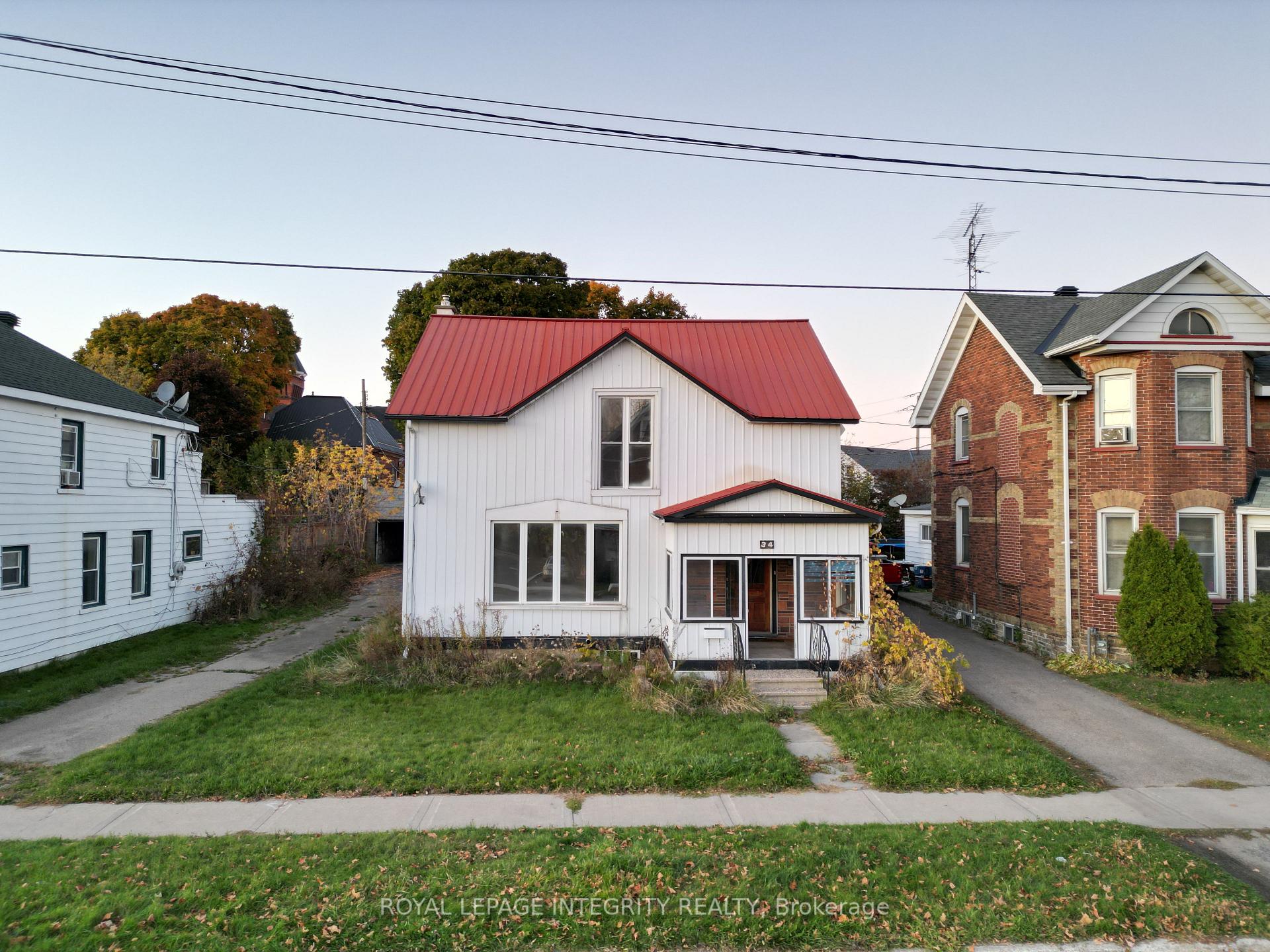 34 William Street E, Smiths Falls, ON K7A 1C4 — Smiths Falls, Ontario