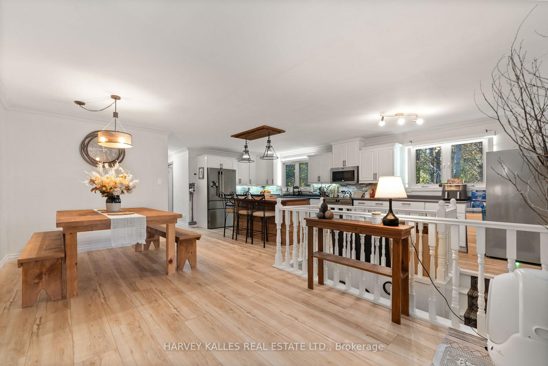 12130 Loyalist Parkway, Prince Edward County — photo 5 of 5