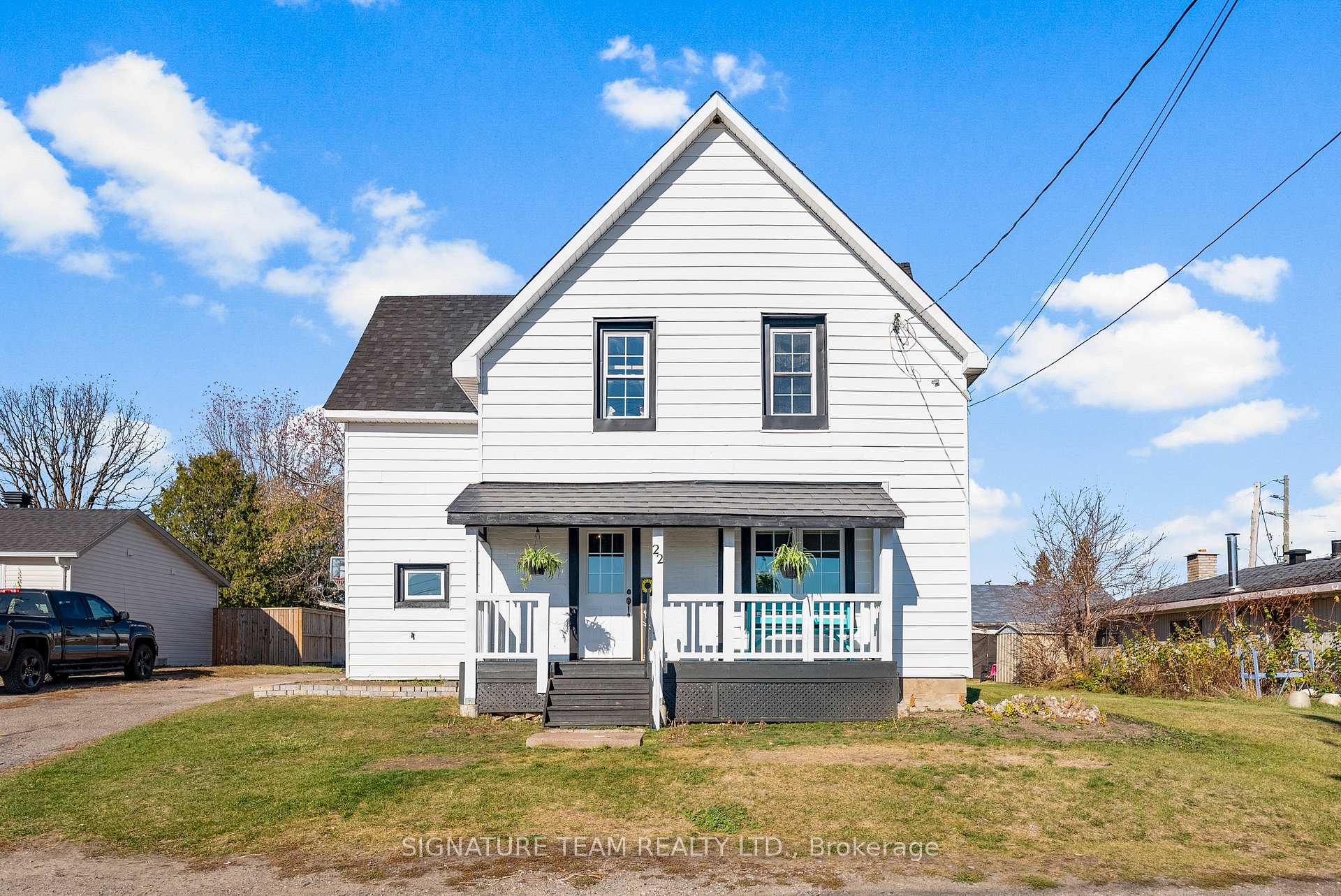 22 Astrolabe Road, Whitewater Region, ON K0J 1K0 — Whitewater Region, Ontario