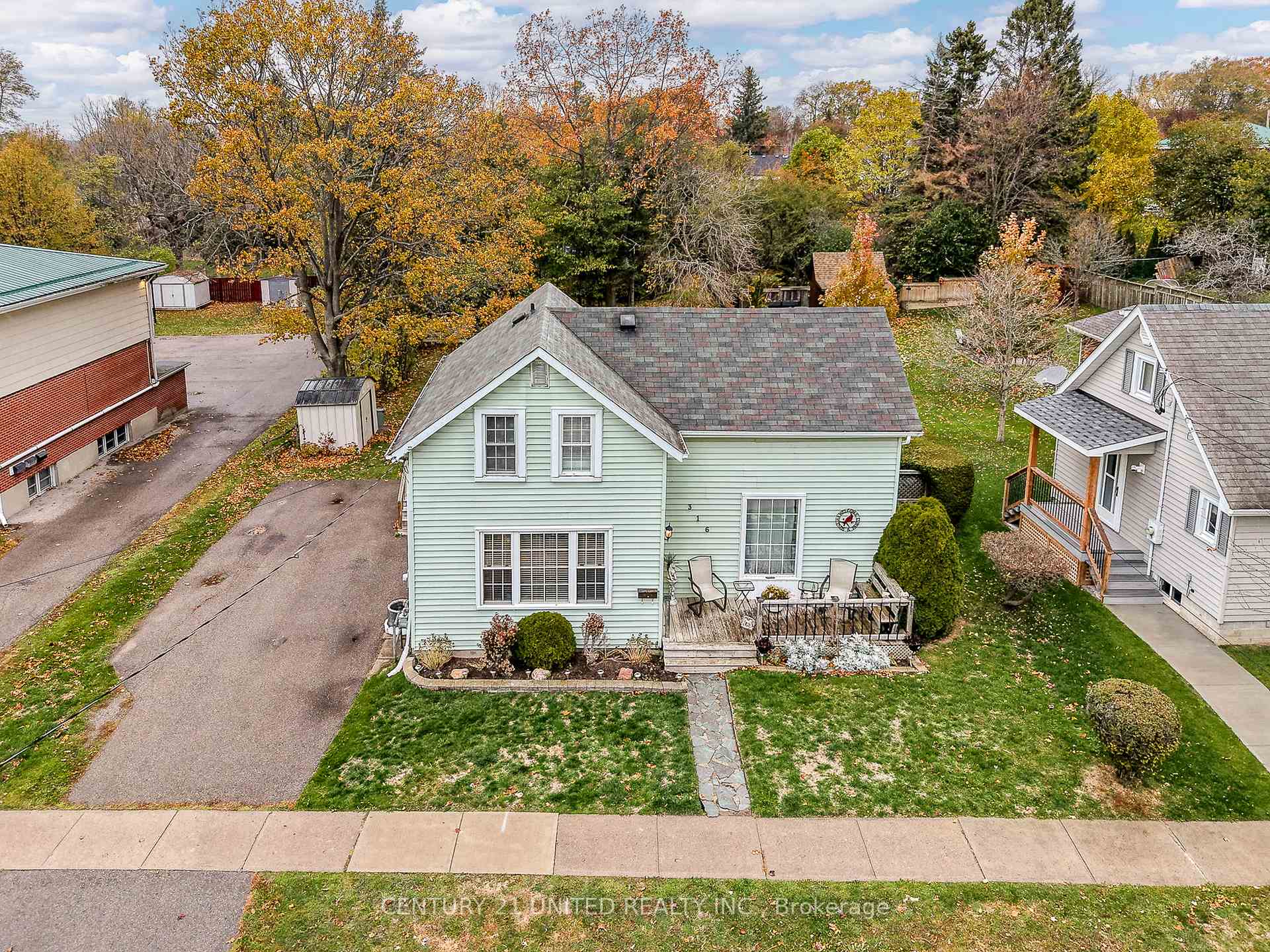 316 Tweed Street, Cobourg — photo 2 of 5