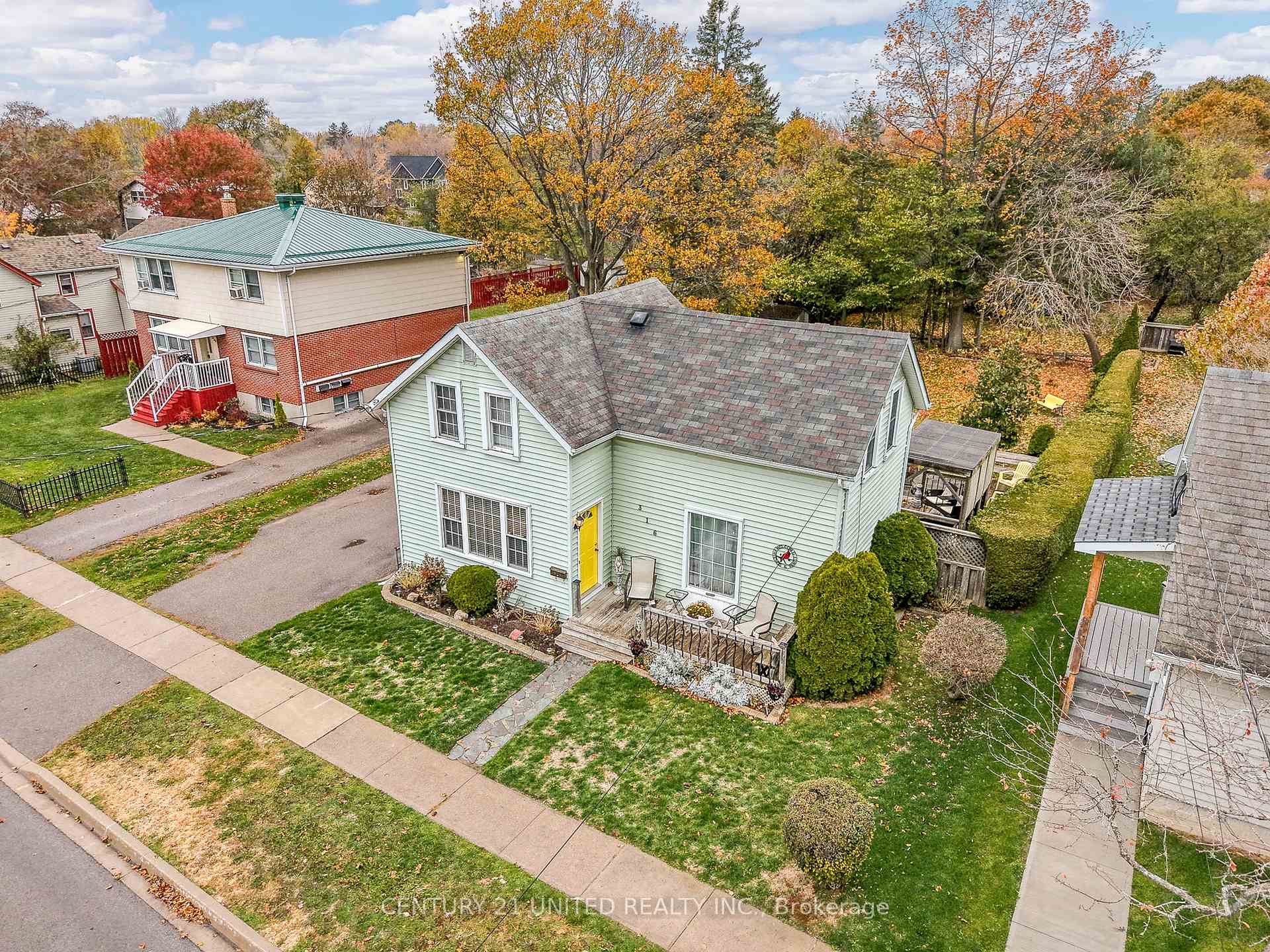 316 Tweed Street, Cobourg — photo 4 of 5