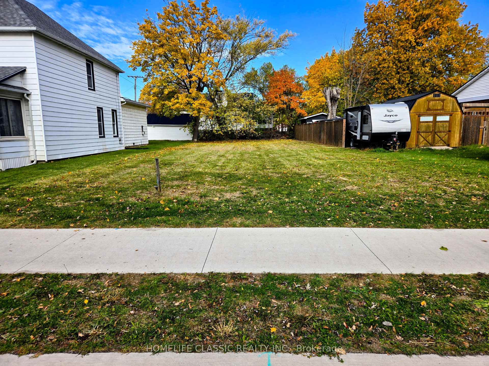 38 N FORKS Road, Welland, ON L3B 5K3 — Welland, Ontario