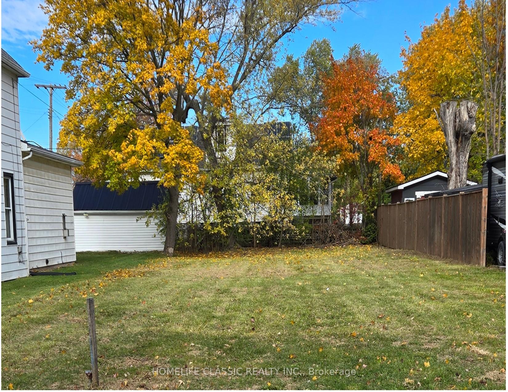 38 N FORKS Road, Welland — photo 2 of 5