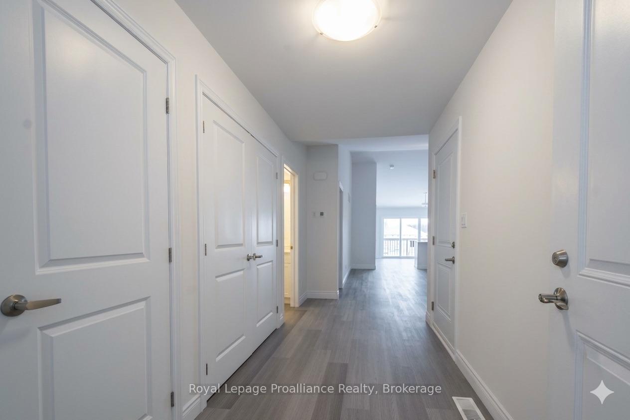 121 Farrington Crescent, Prince Edward County — photo 2 of 5