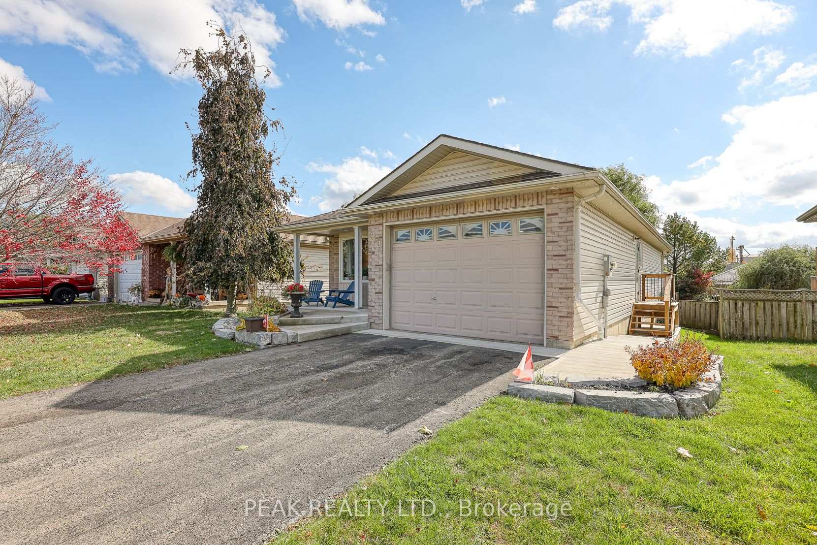 217 North Street E, Tillsonburg — photo 3 of 5