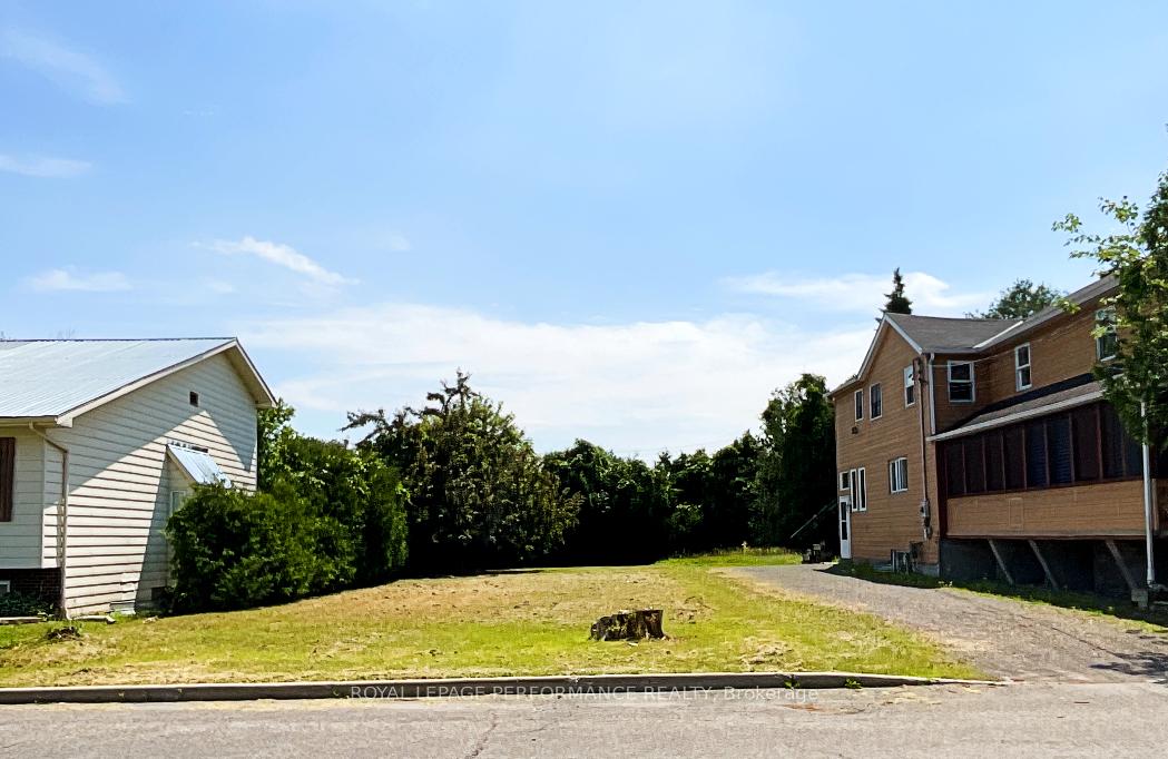 NA KITCHENER Street, Hawkesbury, ON K6A 2P1 — Hawkesbury, Ontario