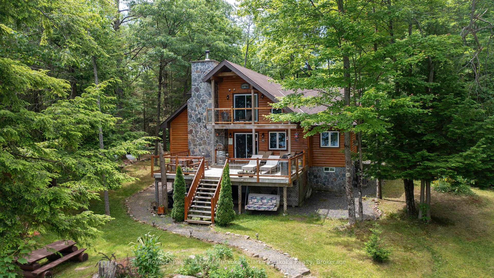 1041 Summit Road 1, Muskoka Lakes, ON P0C 1M0