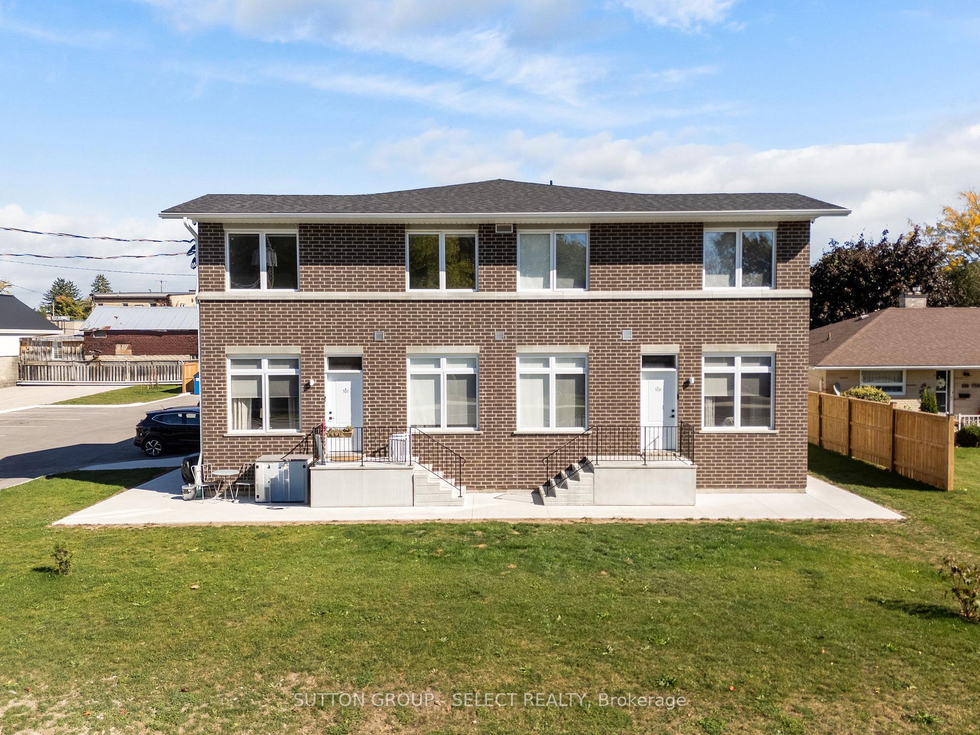 370 William Street, South Huron — photo 2 of 5