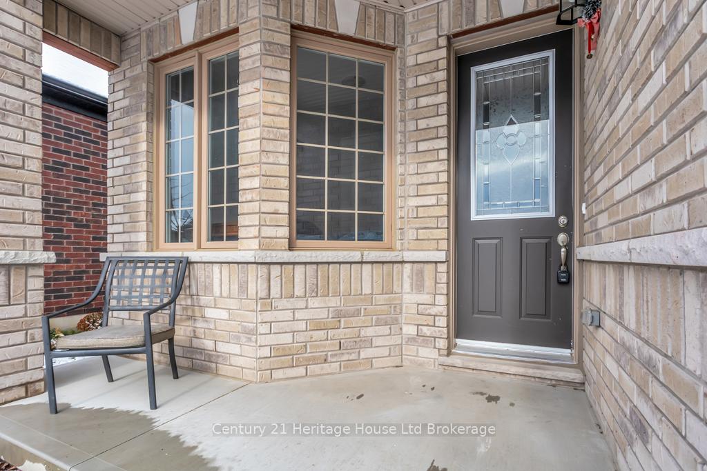 30 Seaton Crescent, Tillsonburg — photo 2 of 5