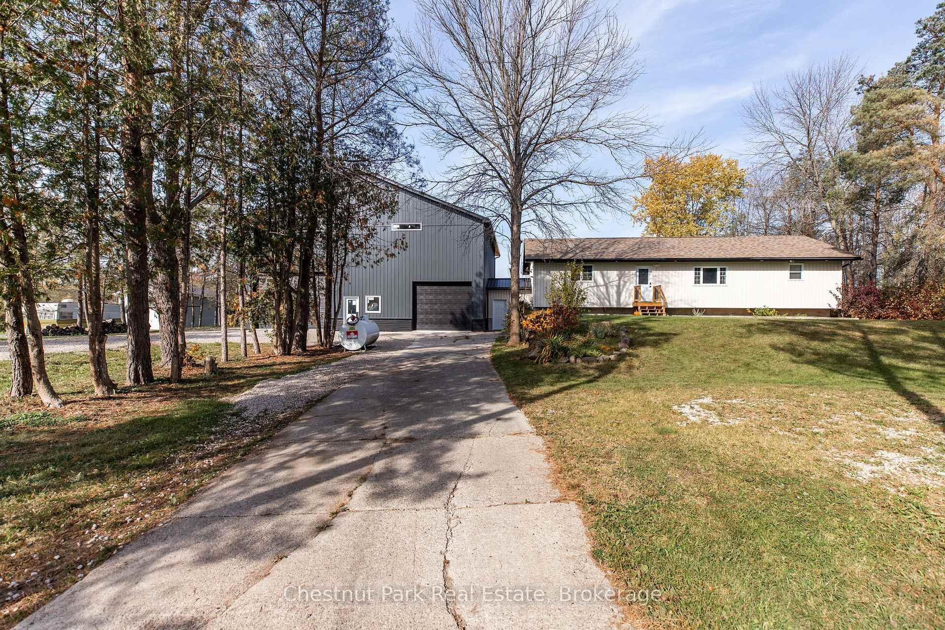 9 Maple Drive, Northern Bruce Peninsula, ON N0H 1Z0 — Northern Bruce Peninsula, Ontario