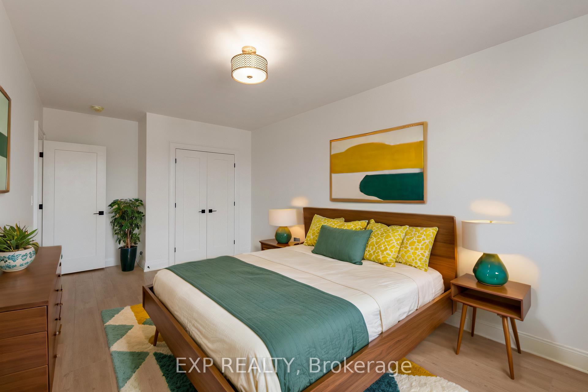 16 Hincks Street 6, St. Thomas — photo 3 of 5