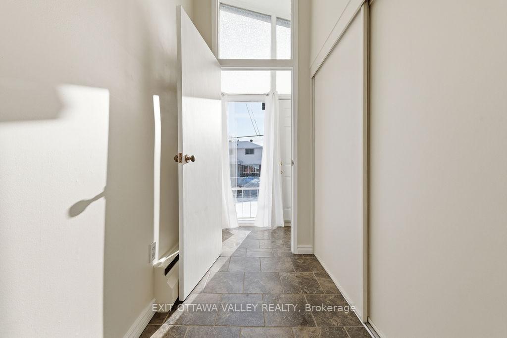 3 Newton Crescent, Deep River — photo 4 of 5