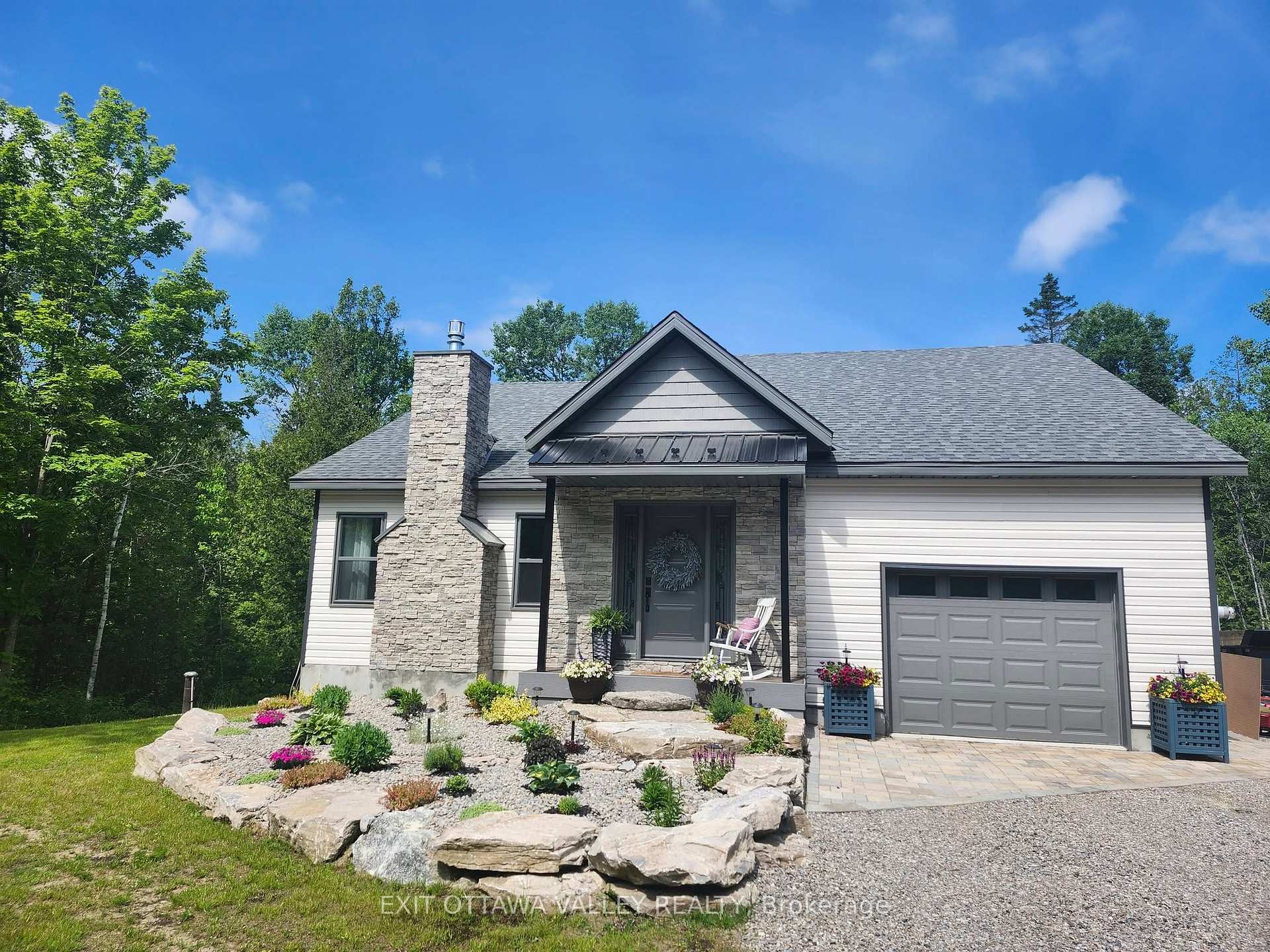 1485 Rapid Road, Whitewater Region, ON K0J 2L0 — Whitewater Region, Ontario