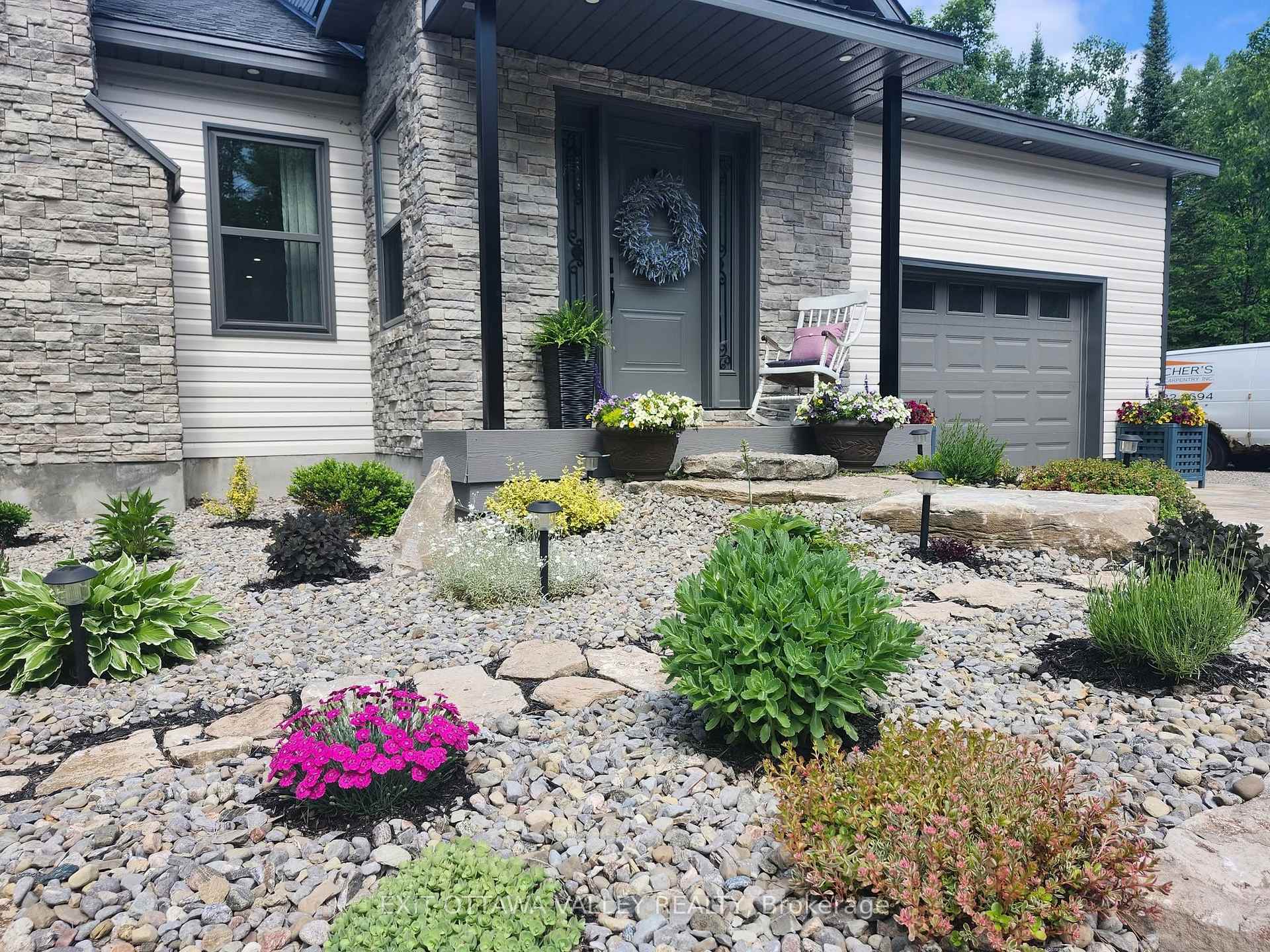1485 Rapid Road, Whitewater Region — photo 2 of 5