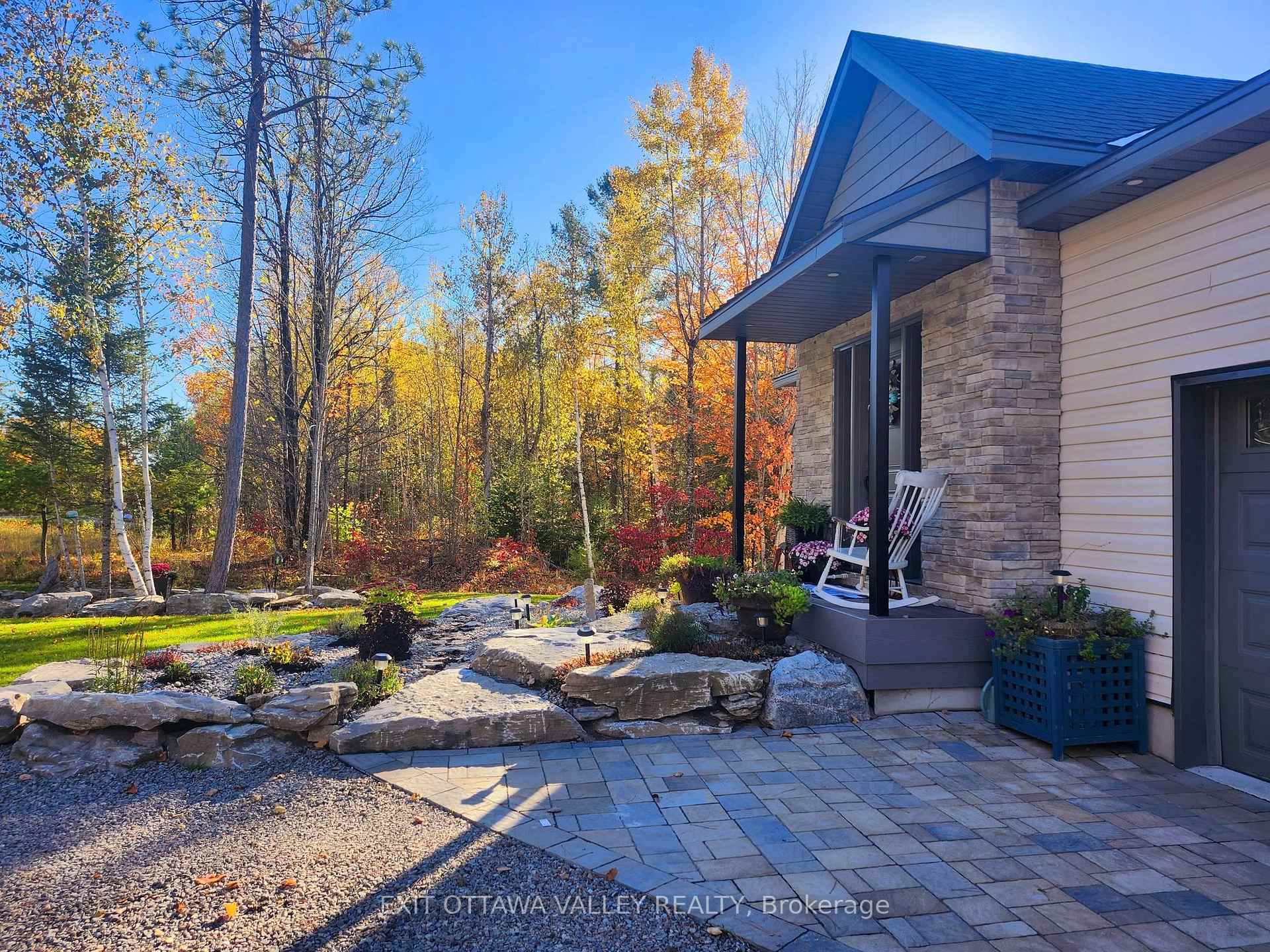 1485 Rapid Road, Whitewater Region — photo 4 of 5