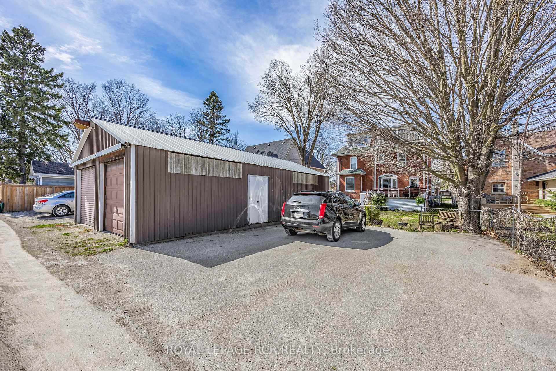 317 Main Street E, Shelburne — photo 2 of 5